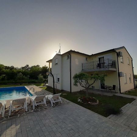 Apartment Adriatic Умаг Екстериор снимка